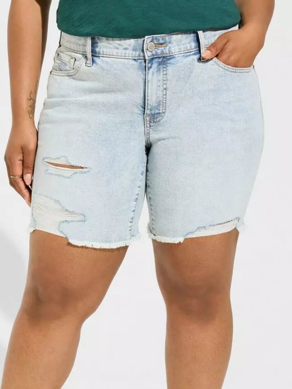 Torrid Bermuda Shorts 20 Boyfriend Vintage Stretch Distressed Ripped Plus Size